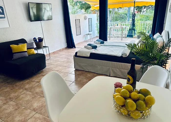 Americas Monkey Apartman